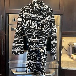 COPY - Black and white LOVE PINK bathrobe size M/L